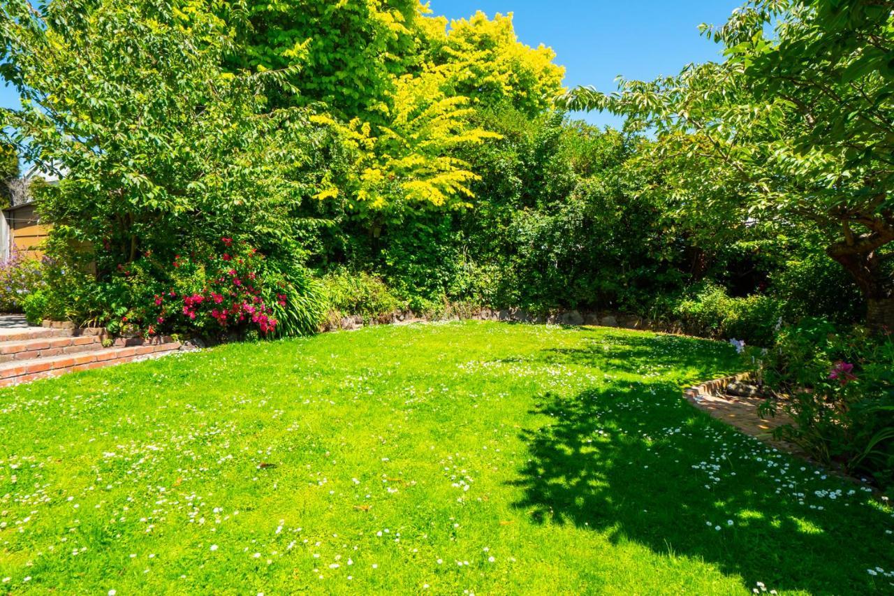 The Ocean Breeze Cbd Bed and Breakfast Timaru Eksteriør billede