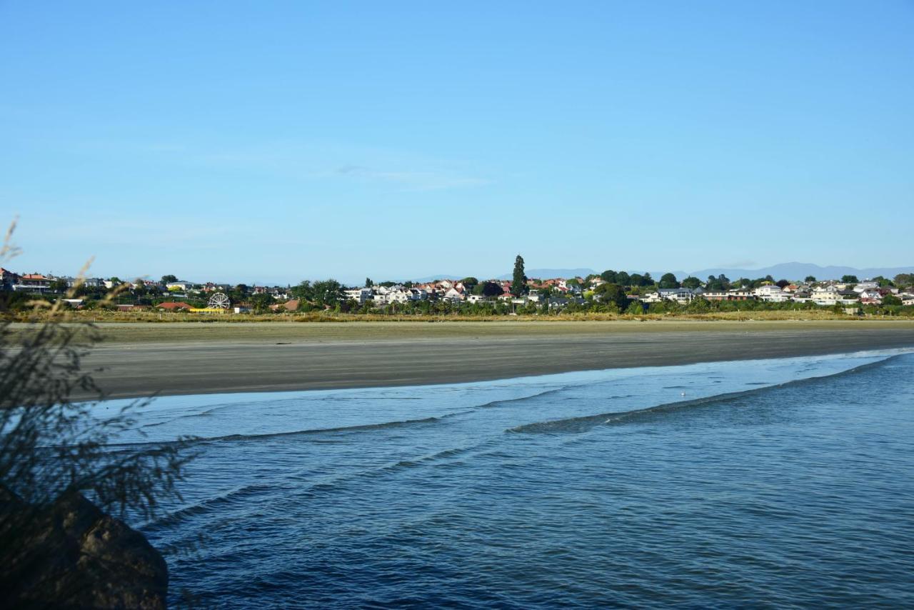 The Ocean Breeze Cbd Bed and Breakfast Timaru Eksteriør billede